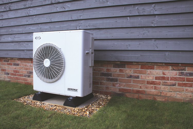 Aerona³ heat pump range offers exceptional home heating efficiencies at low temperatures