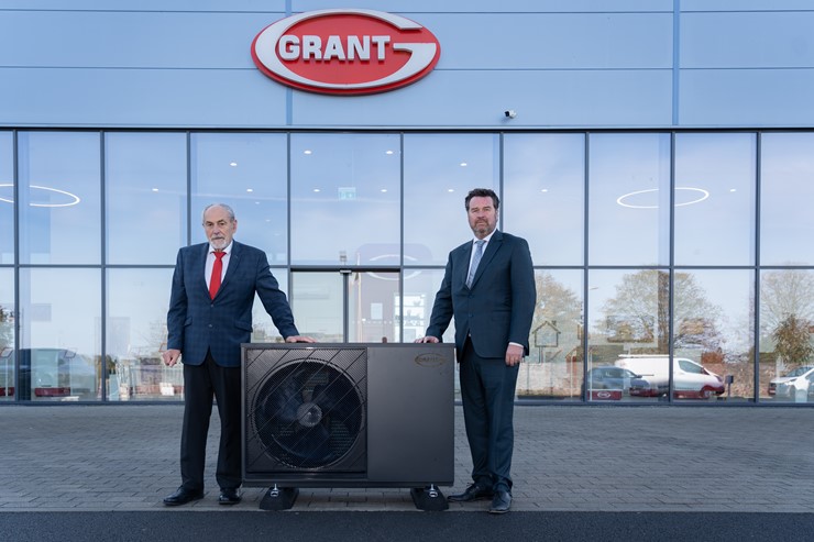 Introducing the Grant Aerona R290 Heat Pump