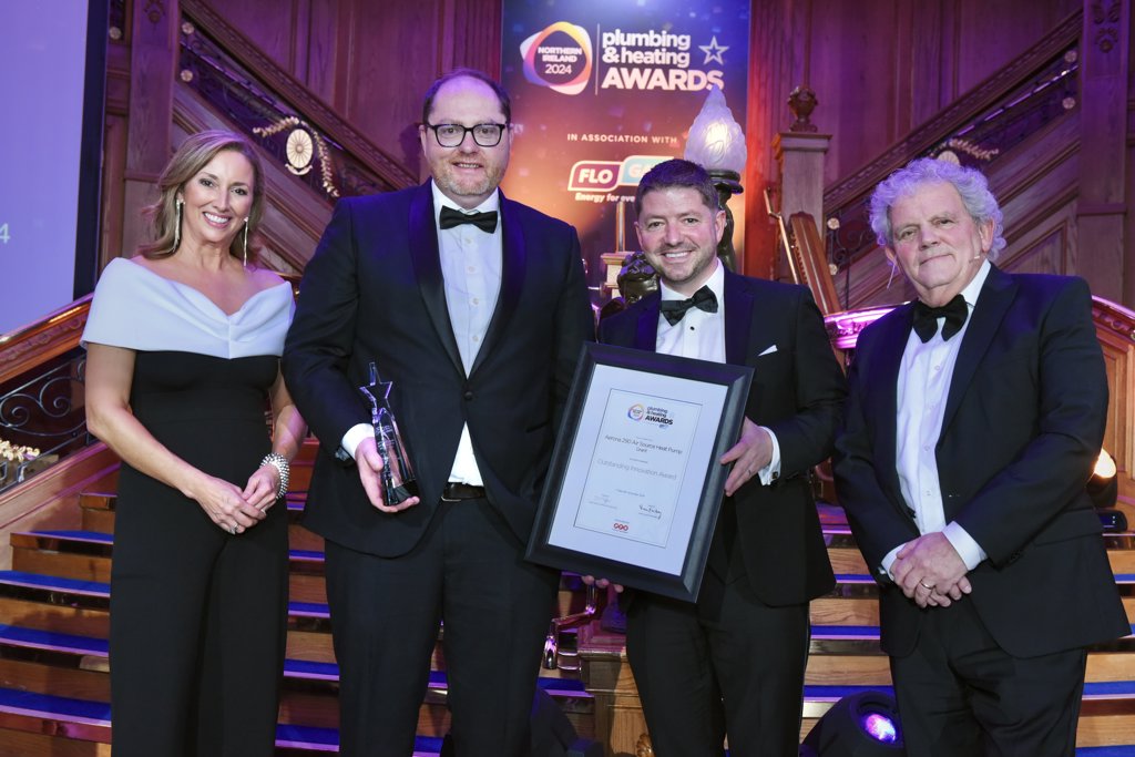 Grant Aerona R290 heat pump wins award for Outstanding Innovation